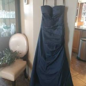 Wedding/prom dress